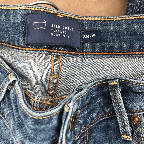 Levi’s Bold Curve Classic Bootcut Jeans - Picture 6 of 7